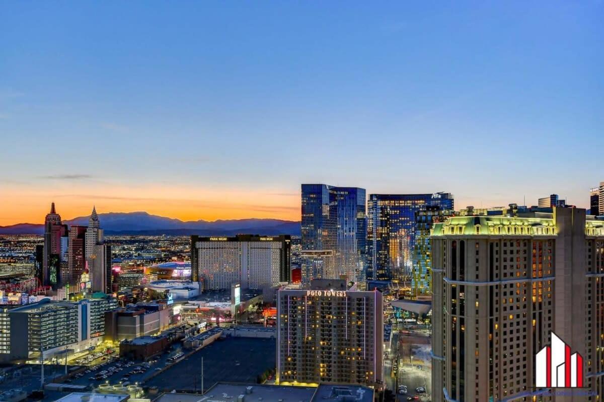 Mgm Signature-33-709 F1 Track & Strip View Balcony Las Vegas Exterior foto
