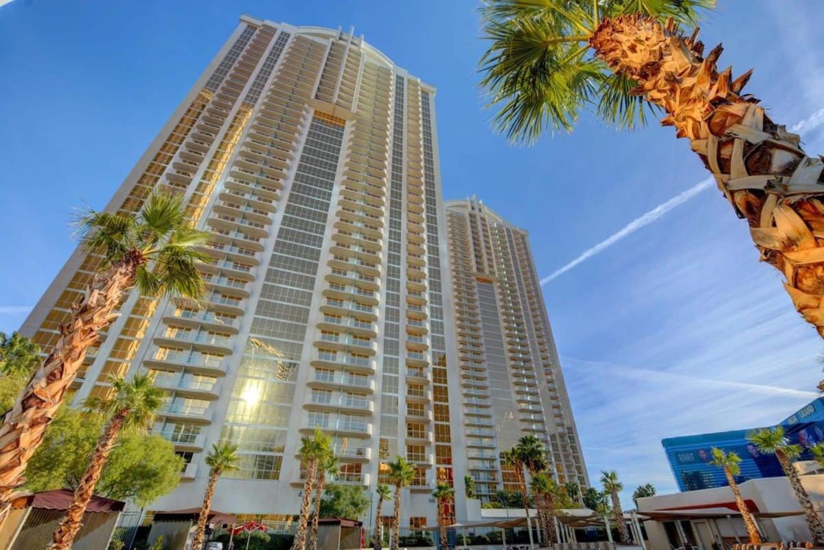 Mgm Signature-33-709 F1 Track & Strip View Balcony Las Vegas Exterior foto